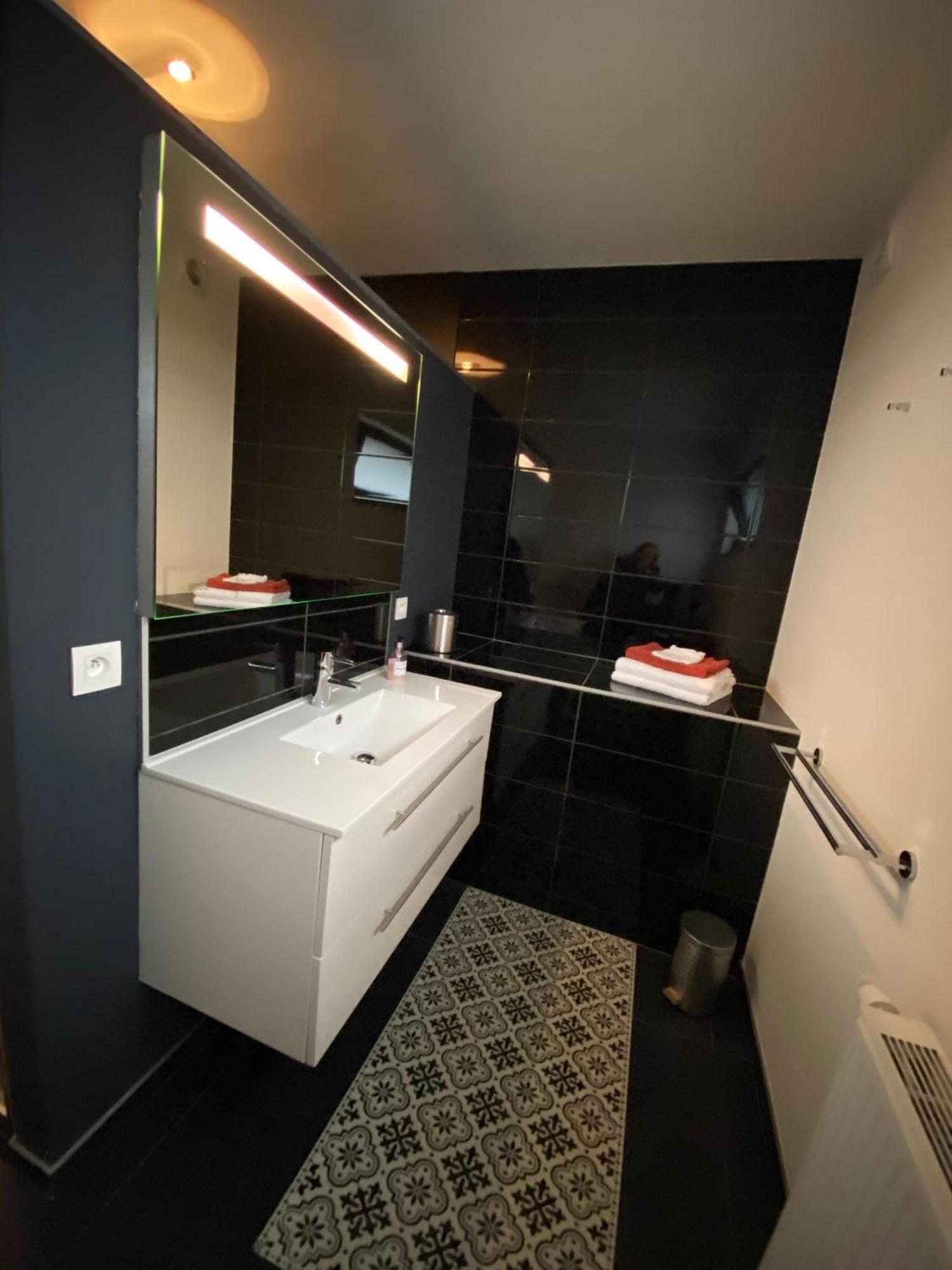 Sart-lez-Spa Studio & Appartement Au Lac الغرفة الصورة